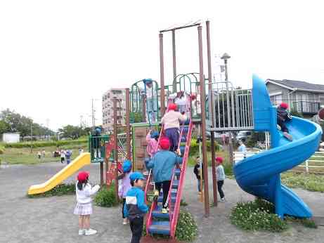 １年マンション公園２